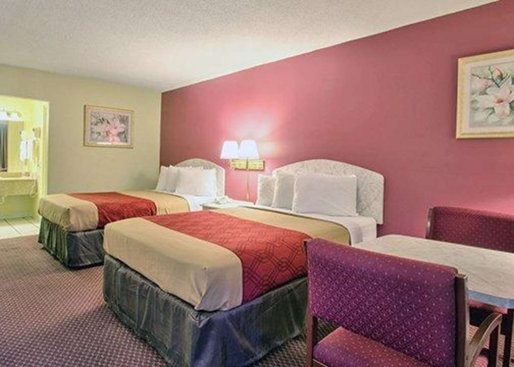 Econo Lodge Donalsonville Habitación foto